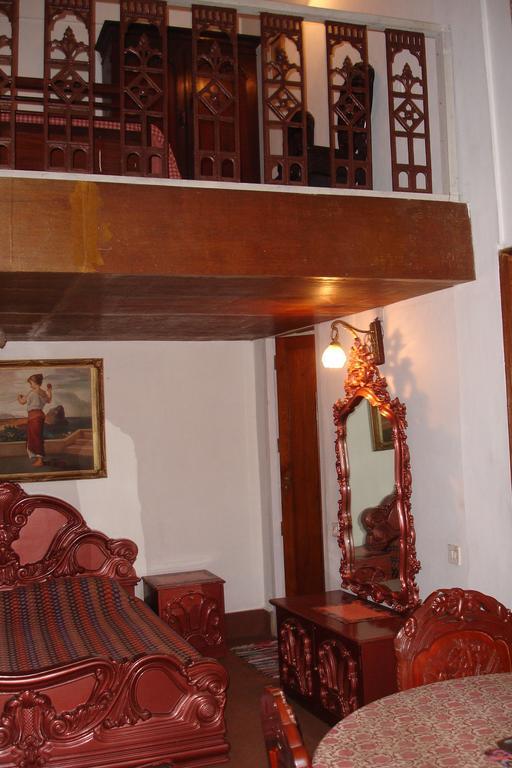 The Red House Bed & Breakfast Udagamandalam Room photo